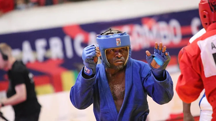 William Célestin Fokam, champion camerounais de sambo en tenue de sport