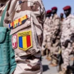Soldats de l'armée tchadienne en tenue militaire à la base de Baga Sola, province du Lac Tchad.